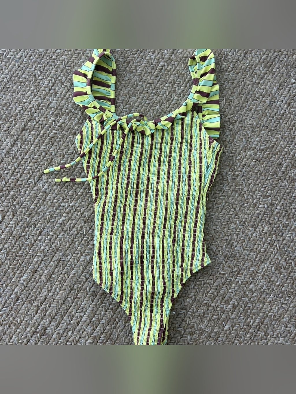 Cropped leopard puffer