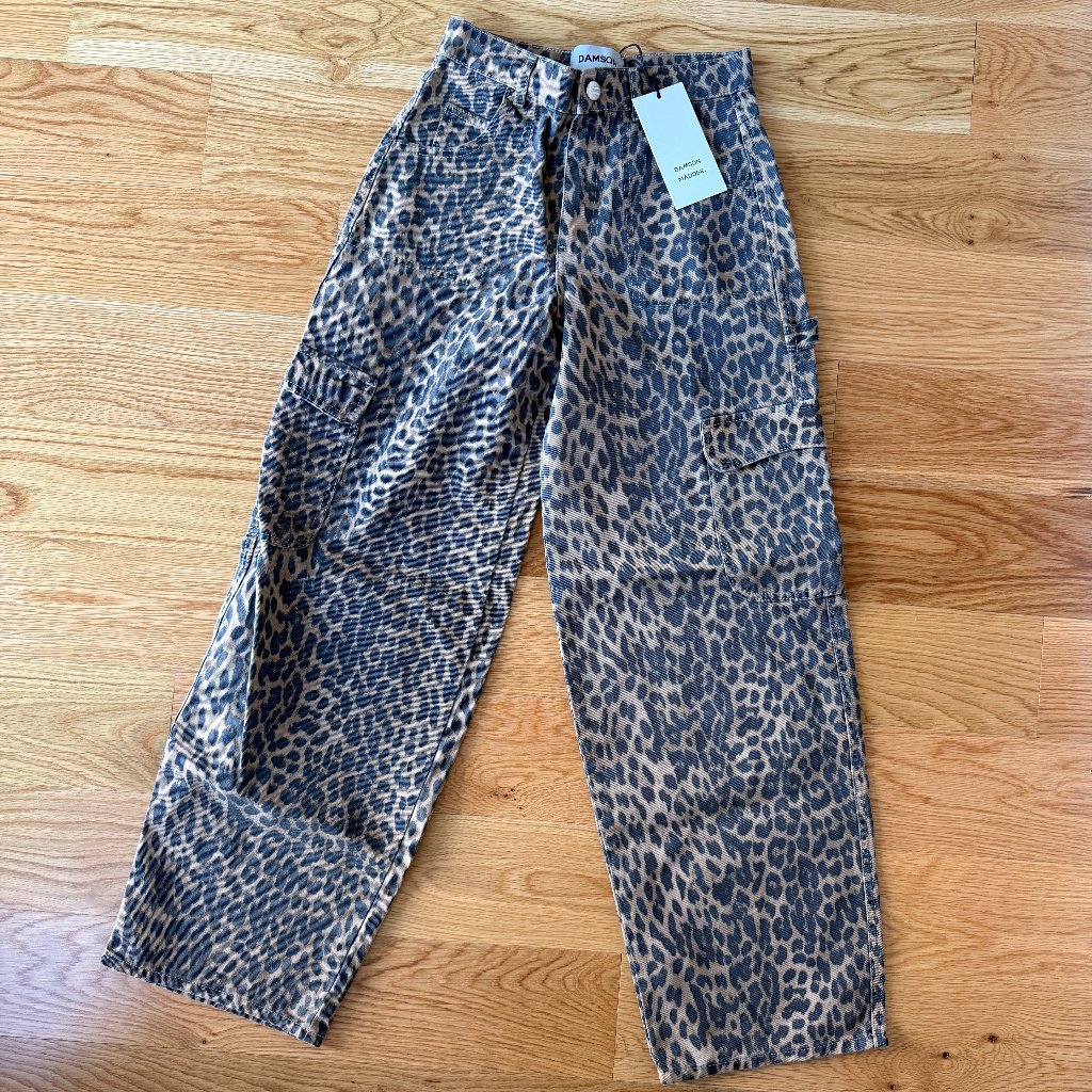 Striped wide-leg trouser